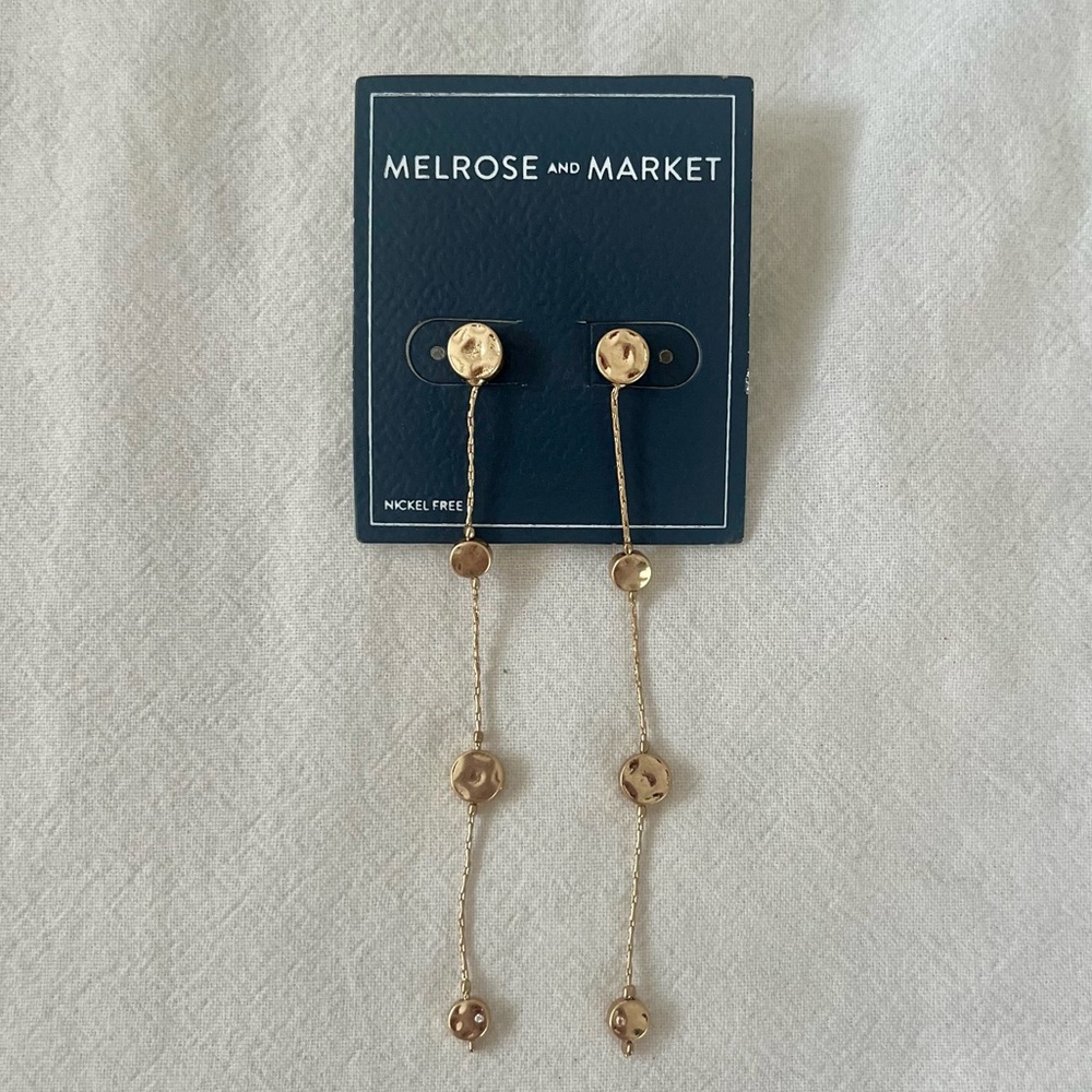 NWT Melrose and Market Gold Dangly Earrings
